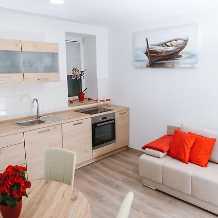 Apartma Nika Hrvatini Exteriér fotografie